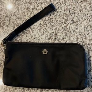 Lulu lemon wallet wristlet